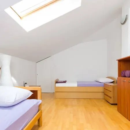Apartman Bota *
